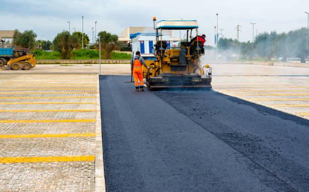 Best Driveway Pressure Washing  in North Tustin, CA